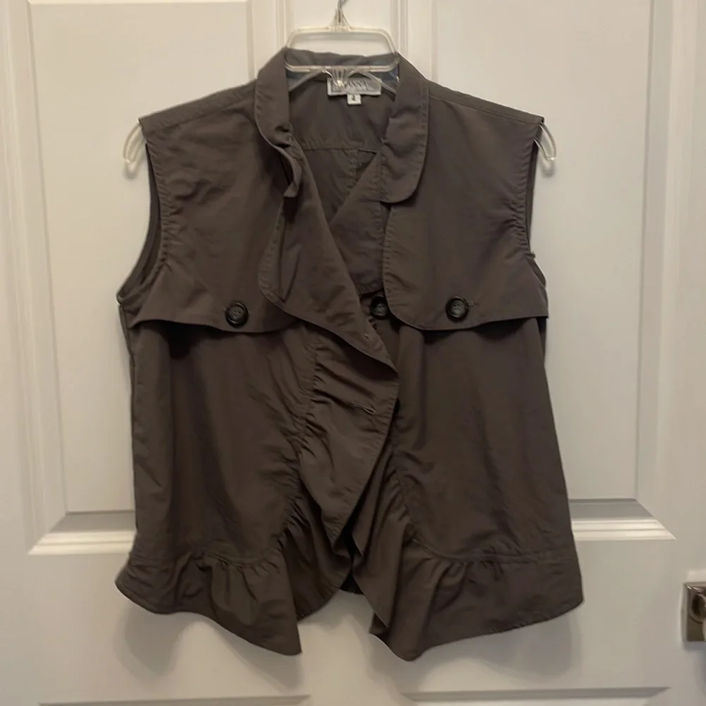 Ruffled Vest - Picture 2 of 5